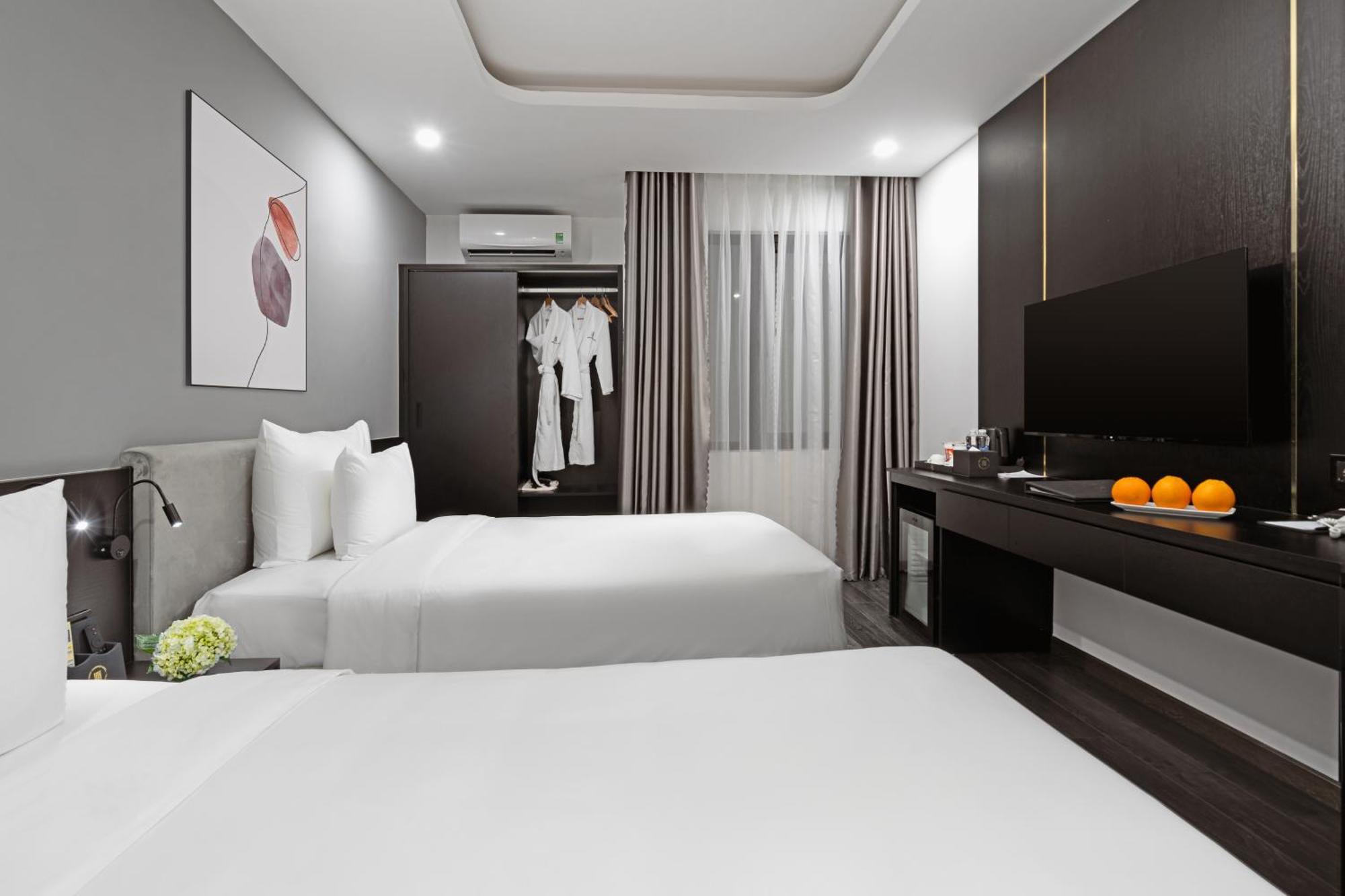 Mercy Emerald Hotel Da Nang Exterior foto
